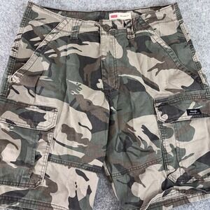 Wrangler Cargo Shorts Men's Camo  32x10 Relaxed Fit Utility Green Camouflage